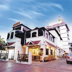 https://yuvarani-residency.kerala-hotels.net