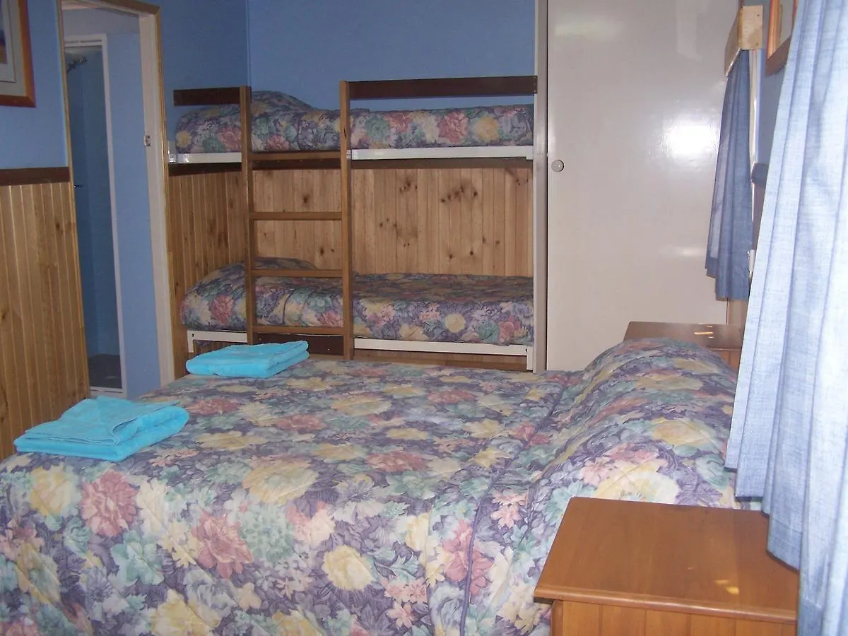 Ilfracombe Caravan Park Hotel 0*,  Australia